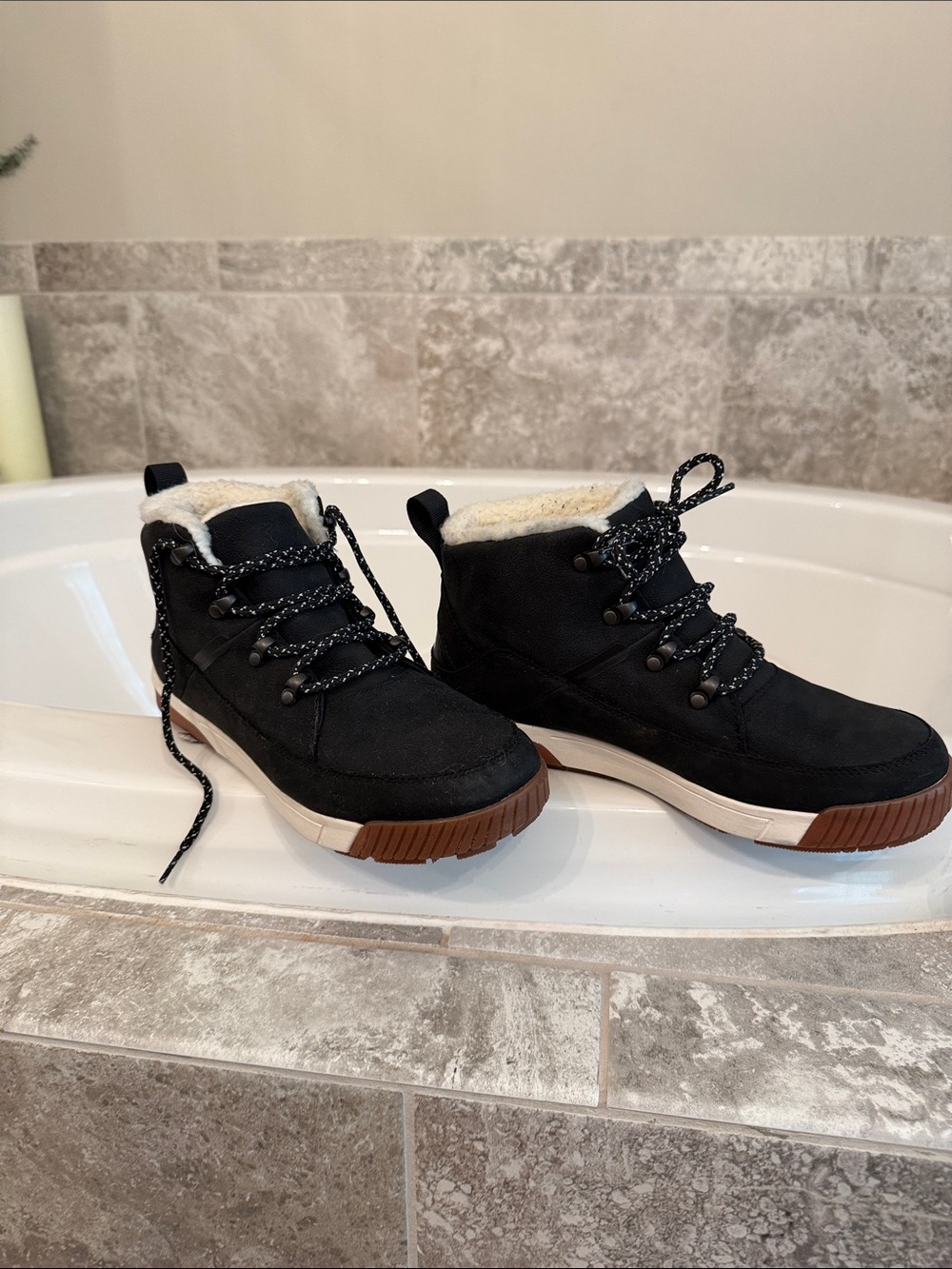 The North Face Black Lace-Up Sherpa Ankle Boots